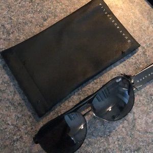 Quay Australia sun glasses